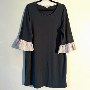 Pleione women's forest green scoop neck dress with striped green bell cuffs L